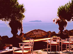 L'arcipelago de Li Galli visto da una terrazza dell'Hotel San Pietro di Positano